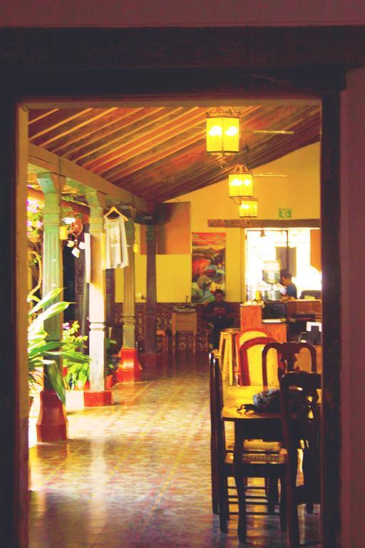 Hostal Sonati León Extérieur photo