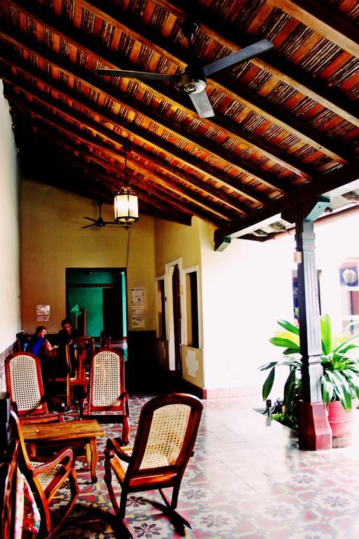 Hostal Sonati León Extérieur photo
