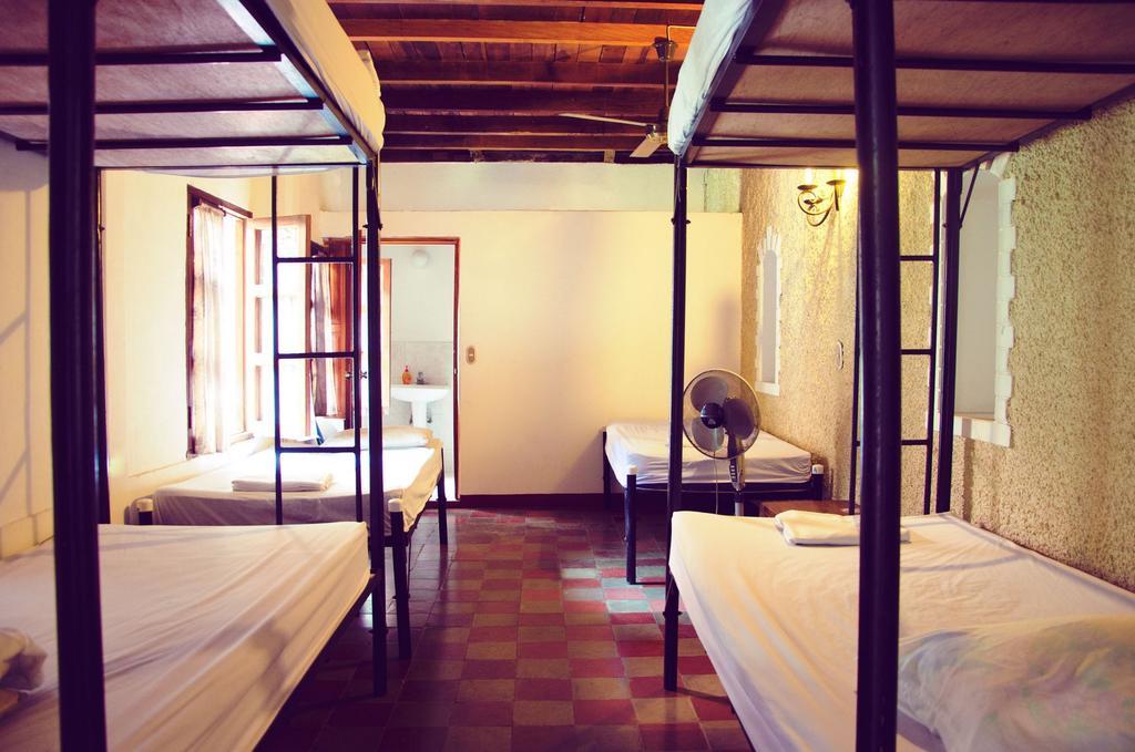 Hostal Sonati León Extérieur photo