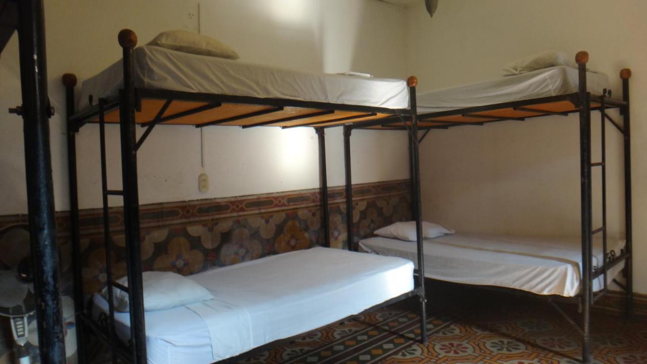 Hostal Sonati León Extérieur photo